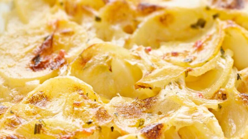 Paula Deen Slow Cooker Scalloped Potatoes